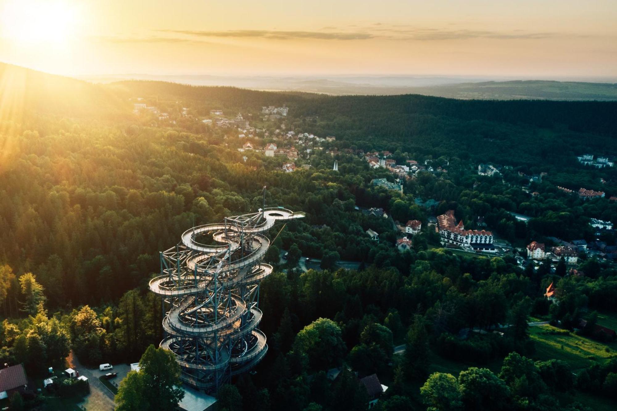 Elements Hotel&Spa Świeradów-Zdrój 外观 照片 Aerial view of the observation tower